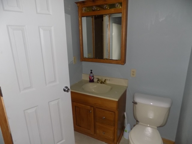 127 Fremont Lane Decatur, IN 46733 - Photo 9 of 13