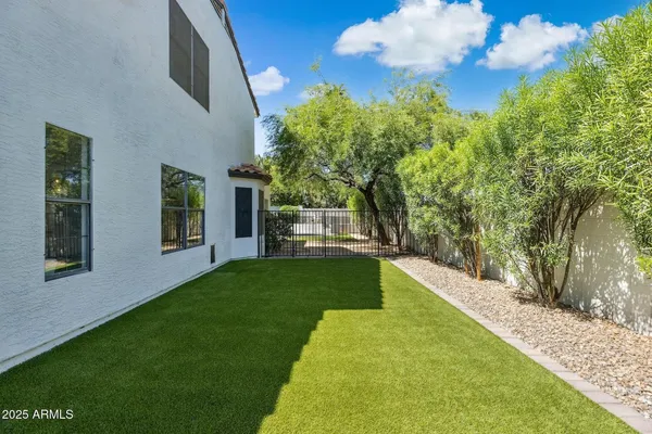 $6,500 | 5556 East Sandra Terrace, Scottsdale, AZ 85254