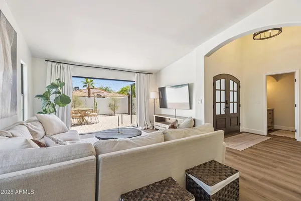 $6,500 | 5556 East Sandra Terrace, Scottsdale, AZ 85254