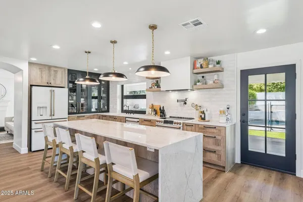 $6,500 | 5556 East Sandra Terrace, Scottsdale, AZ 85254