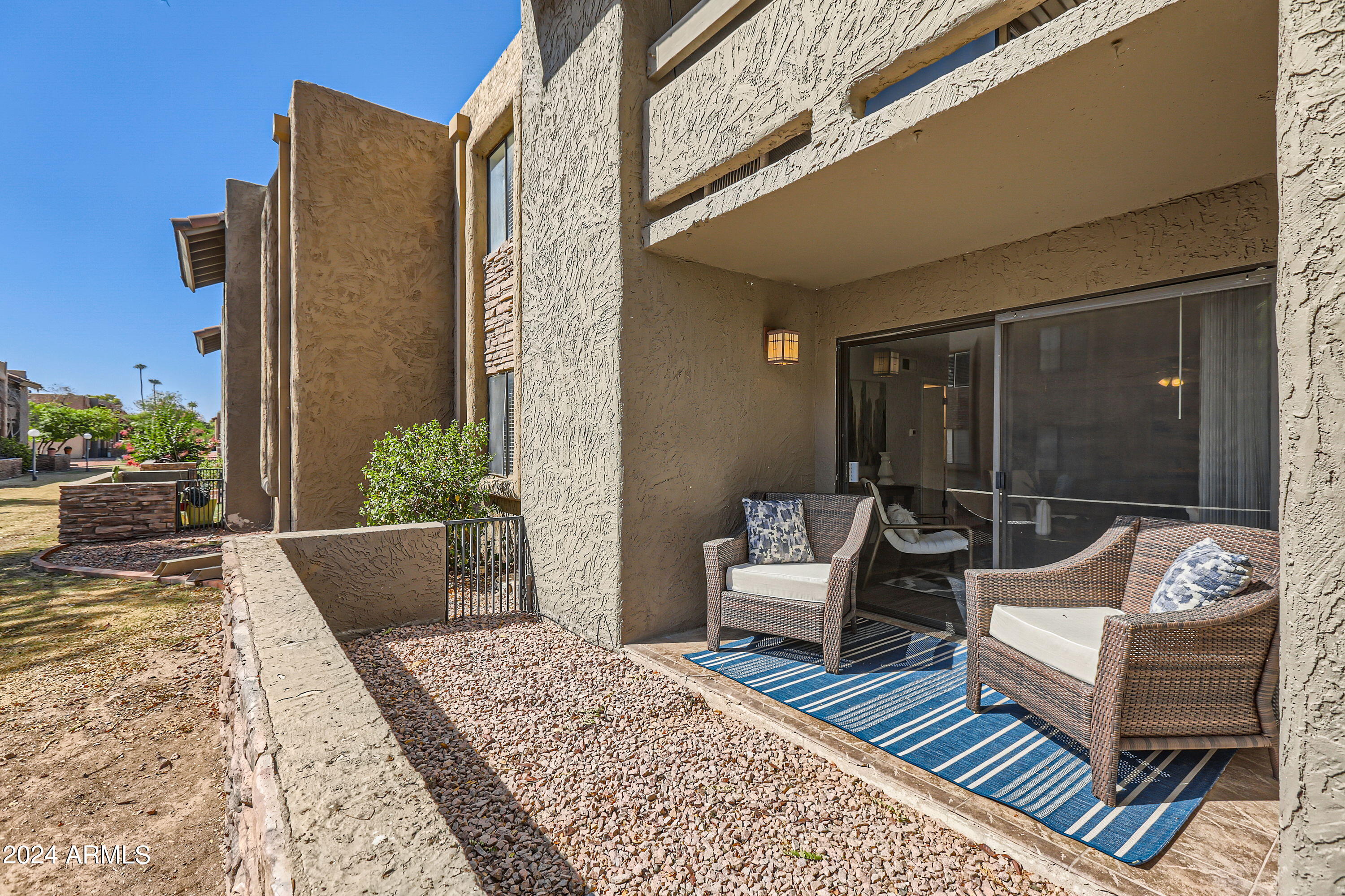 3825 East Camelback Road, Unit 130 Phoenix, AZ 85018 - Photo 10 of 20 3825 E Camelback Rd 130 - MLS Sized - 01