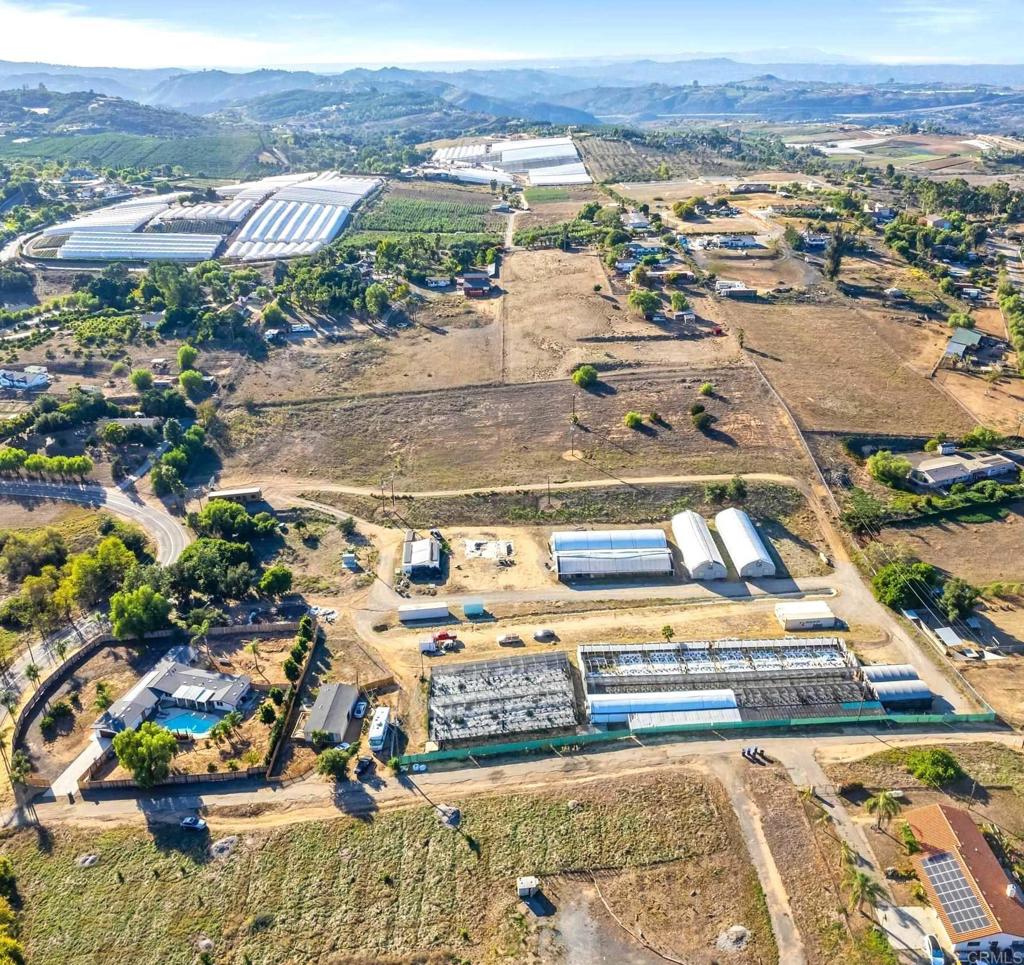 10350 West Lilac Road Valley Center, CA 92082 - Photo 2 of 10