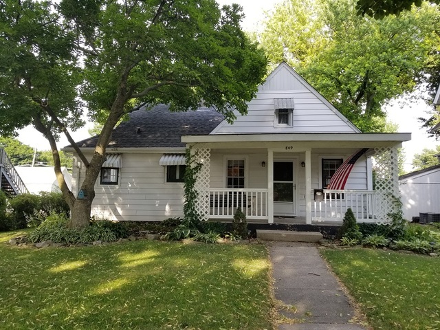 809 North 6th Street Rochelle, IL 61068 - Photo 1 of 26