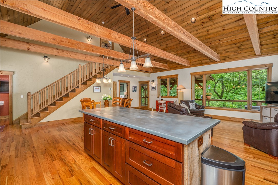 660 Frozenhead Ridge Road Sugar Grove, NC 28679 - Photo 15 of 46 Gallery Image 15