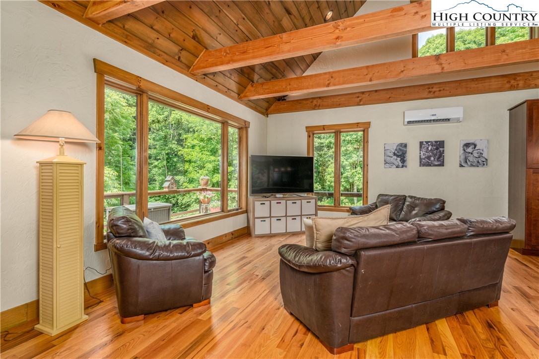660 Frozenhead Ridge Road Sugar Grove, NC 28679 - Photo 18 of 46 Gallery Image 18