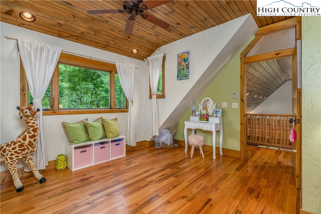 660 Frozenhead Ridge Road Sugar Grove, NC 28679 - Photo 31 of 46 Gallery Image 31