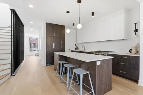 $1,399,000 | 2044 West Superior Street, Chicago, IL 60612