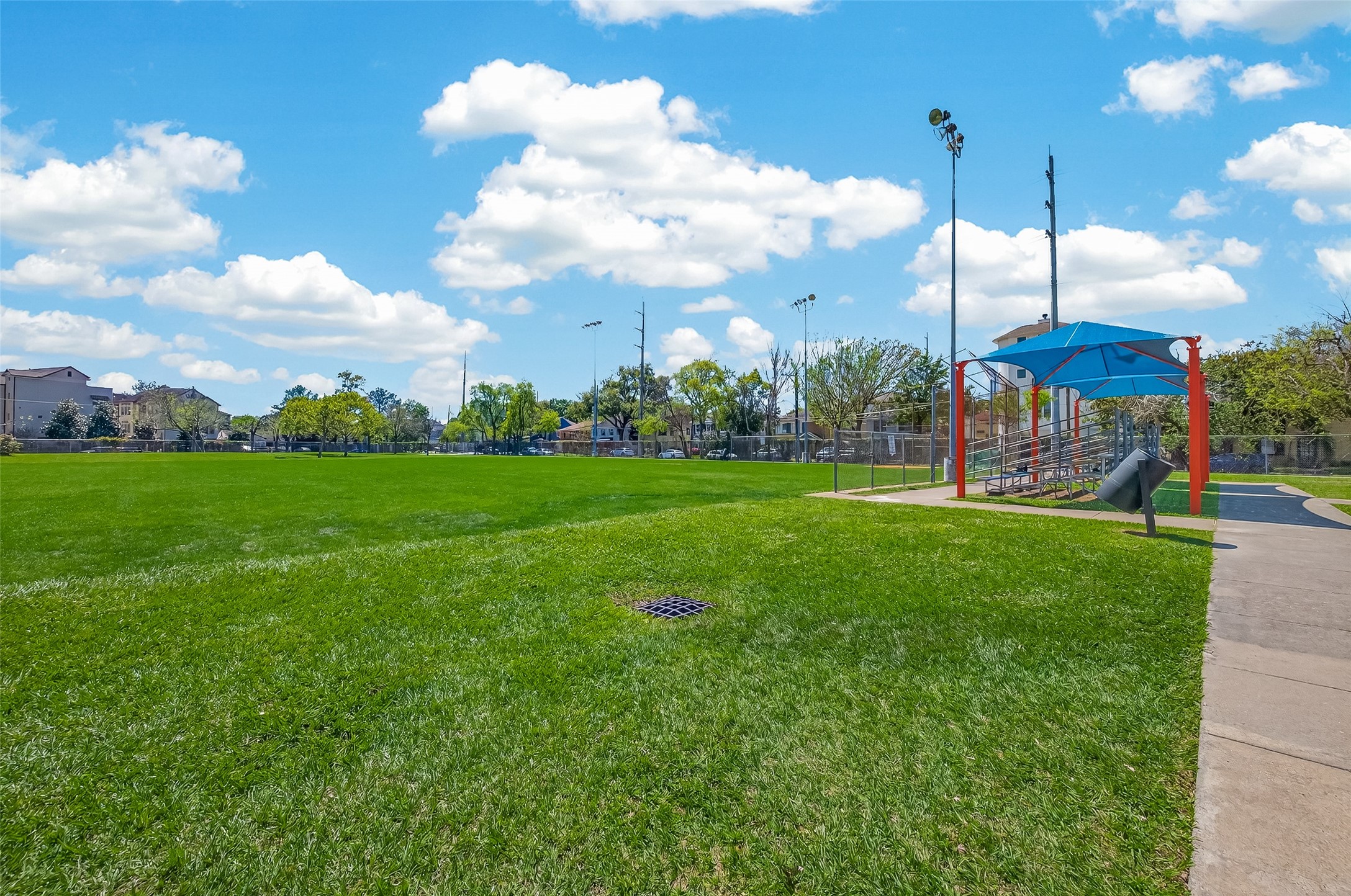 1404 Welch Street, Unit 8 Houston, TX 77006 - Photo 20 of 21