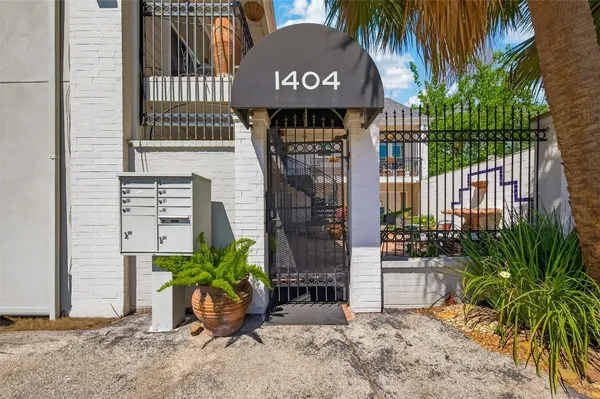 $1,550 | 1404 Welch Street, Unit 8, Houston, TX 77006