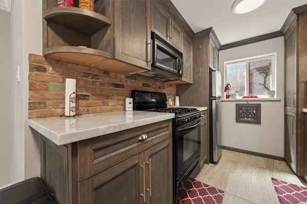 $1,550 | 1404 Welch Street, Unit 8, Houston, TX 77006