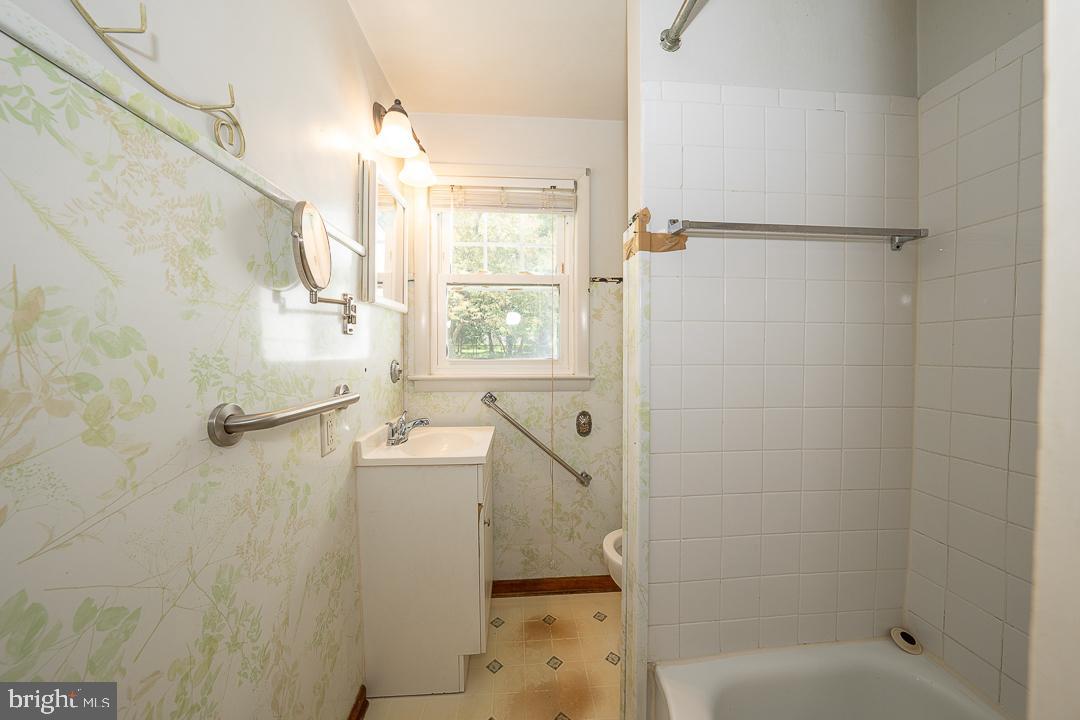 12 Beryl Road Paoli, PA 19301 - Photo 23 of 42
