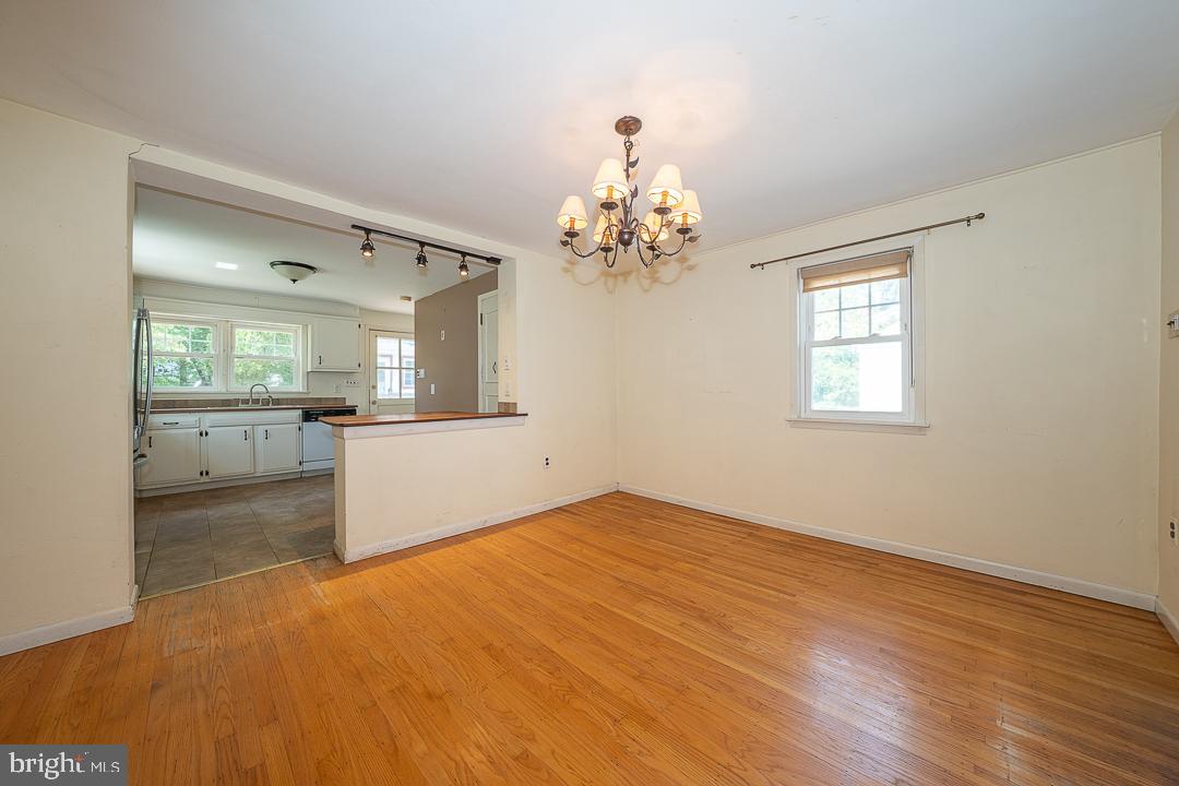 12 Beryl Road Paoli, PA 19301 - Photo 7 of 42