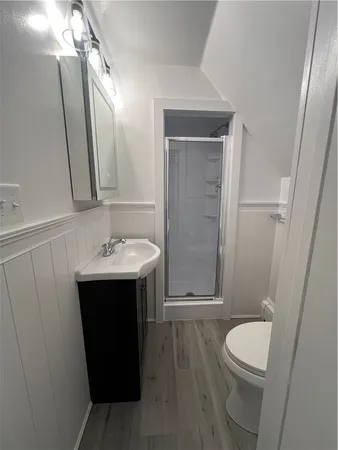 $2,100 | 38 Rhode Island Avenue, Unit 5, Newport, RI 02840