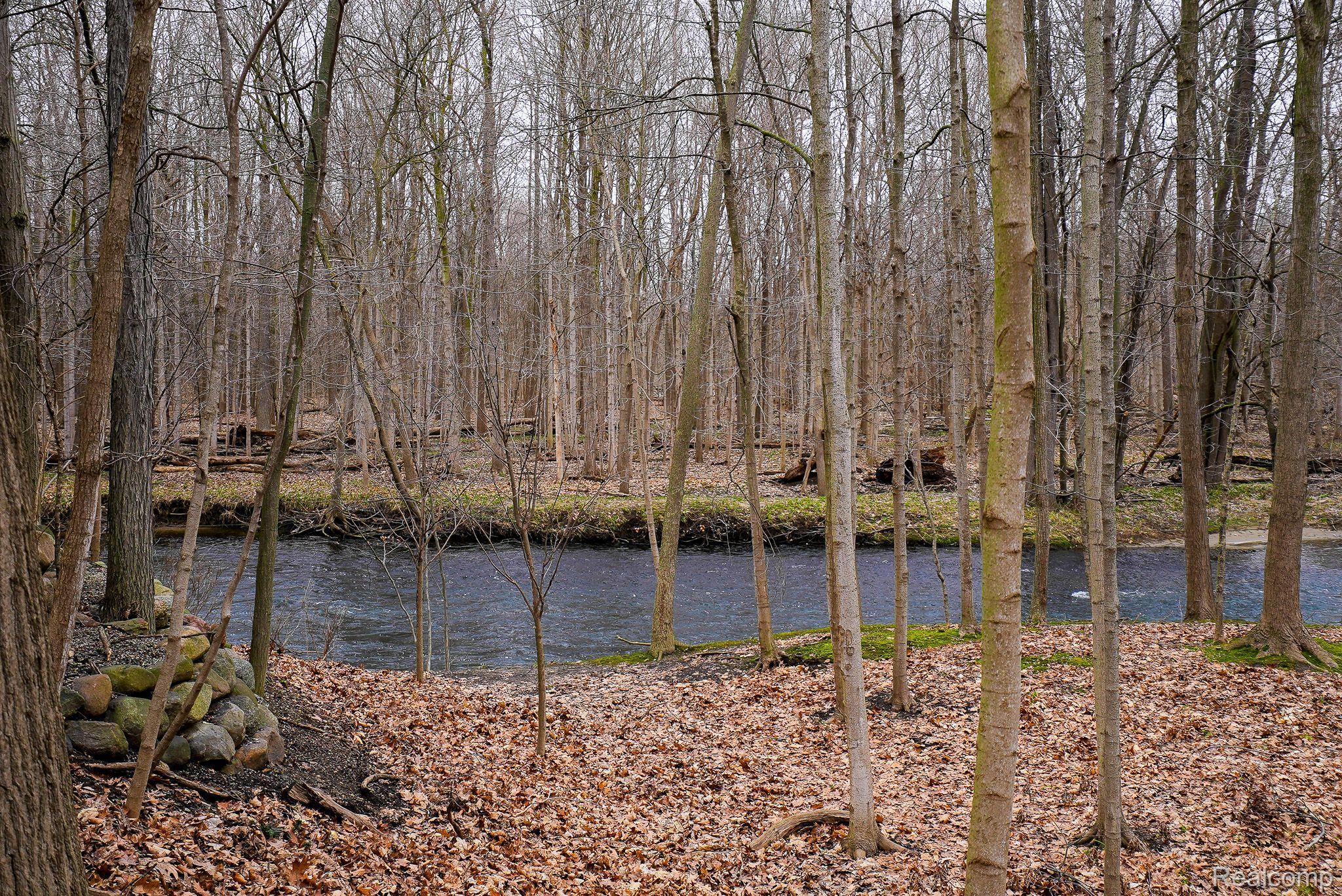 1977 Pondview Court Rochester, MI 48309 - Photo 65 of 67 Gallery Image 65