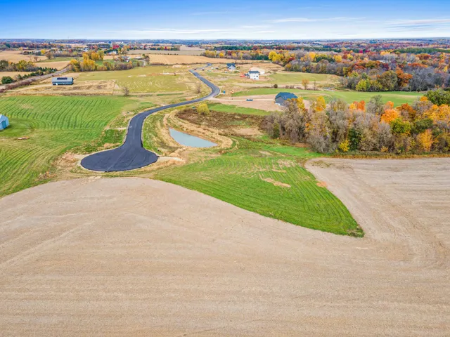 $685,000 | 363 Candy Ln River Falls, River Falls, WI 54022