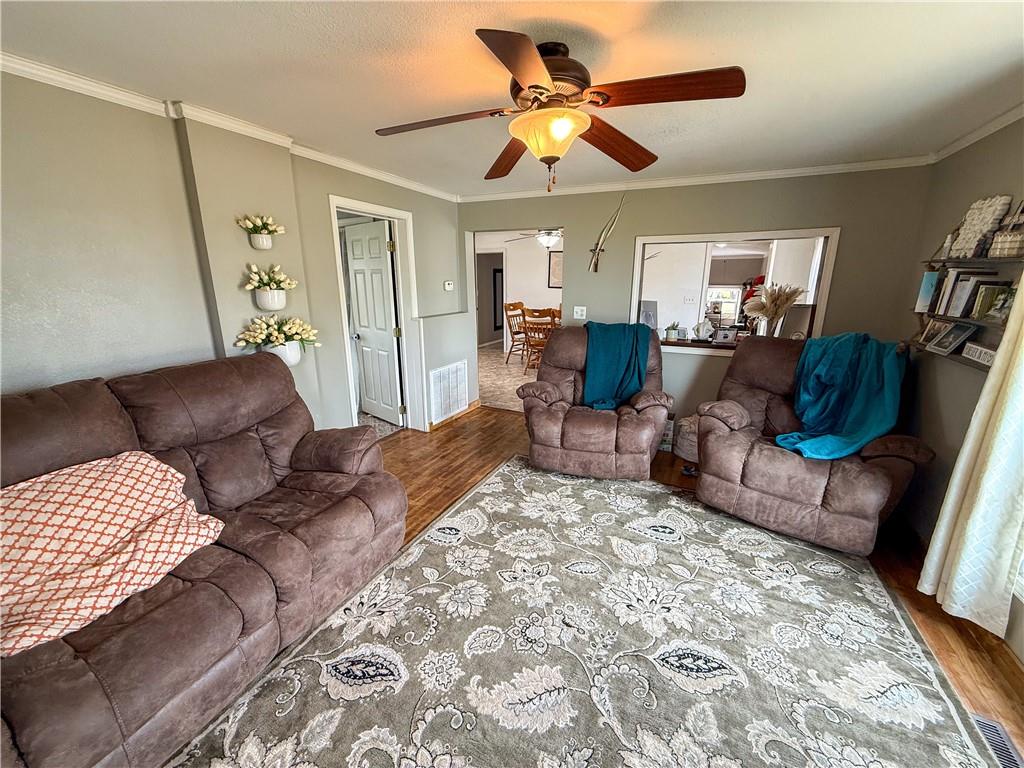 23371 1200 Road Thayer, KS 66776 - Photo 15 of 35