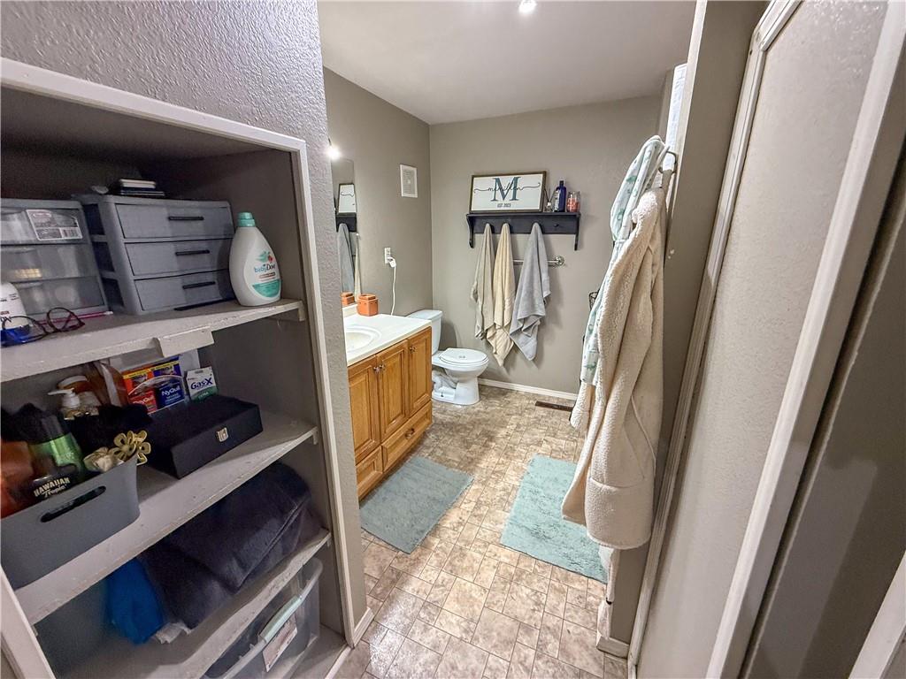 23371 1200 Road Thayer, KS 66776 - Photo 18 of 35