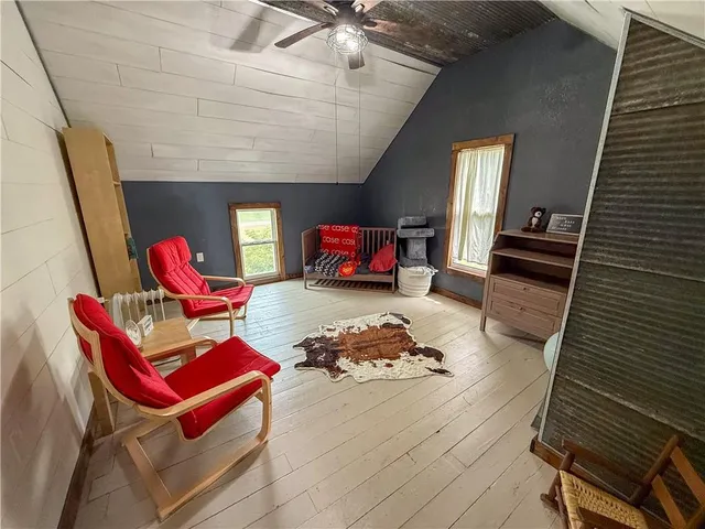 $157,000 | 23371 1200 Road, Thayer, KS 66776