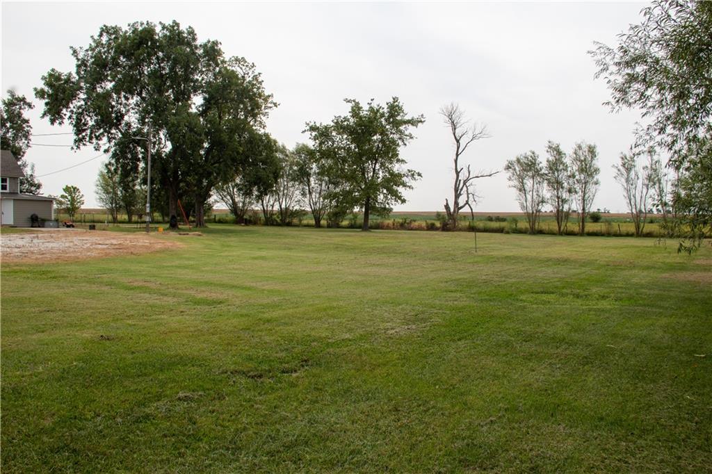 23371 1200 Road Thayer, KS 66776 - Photo 28 of 35