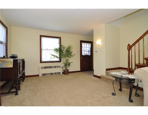 29 Herbst Road Coraopolis, PA 15108 - Photo 2 of 15 Living Room.