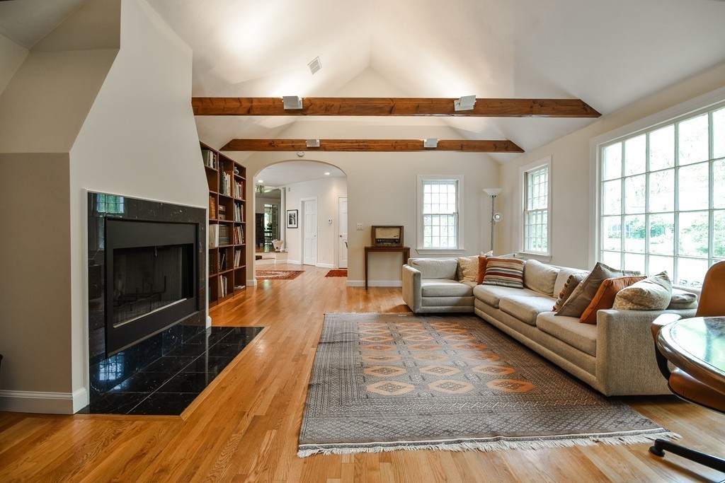 80 Cherry Brook Road Weston, MA 02493 - Photo 4 of 25 Gallery Image 4