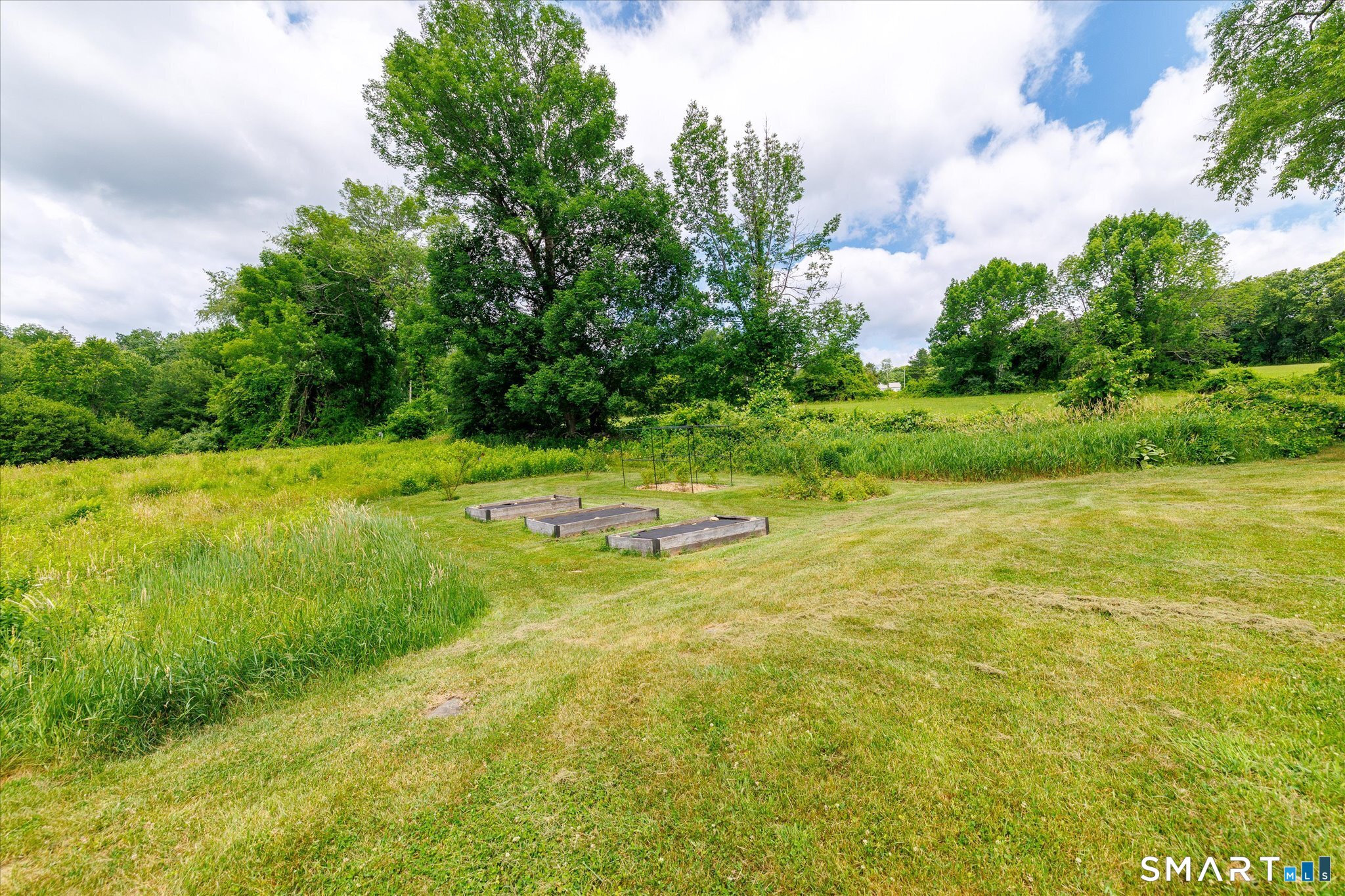 589 Brayman Hollow Road Pomfret, CT 06259 - Photo 11 of 40