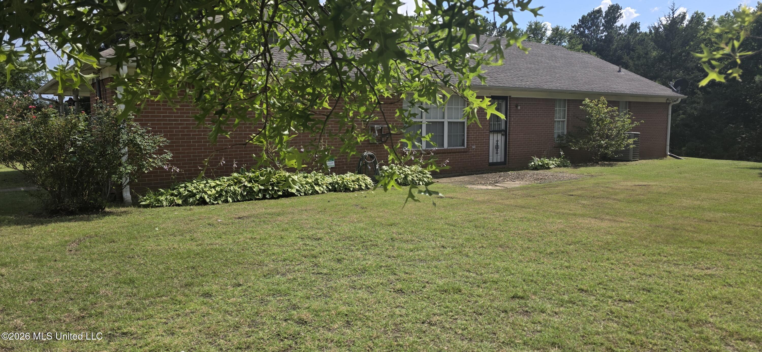 180 Stonewall Road Byhalia, MS 38611 - Photo 61 of 73 20260613_154619
