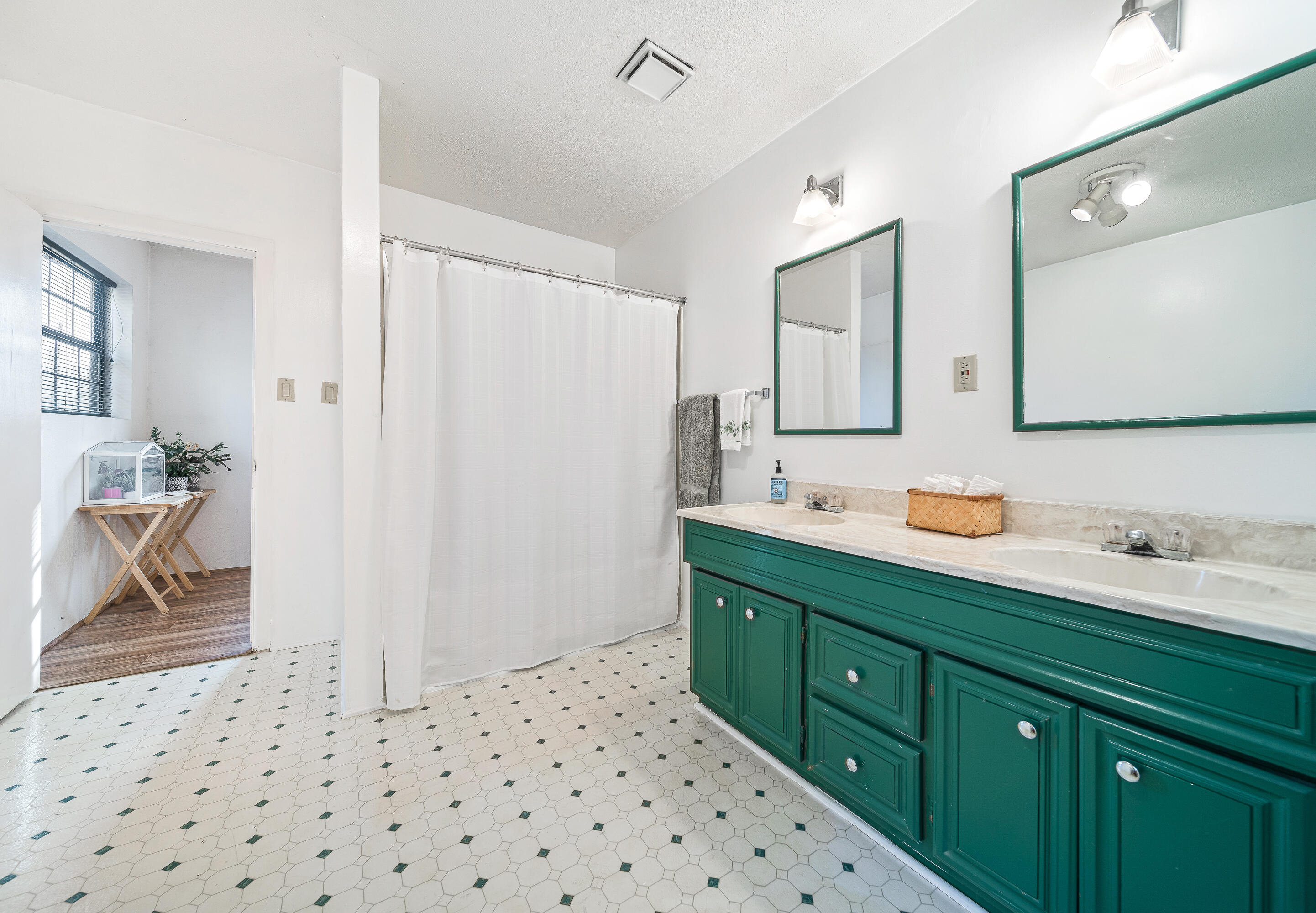 2666-2670 Little Applegate Road Jacksonville, OR 97530 - Photo 42 of 72 40