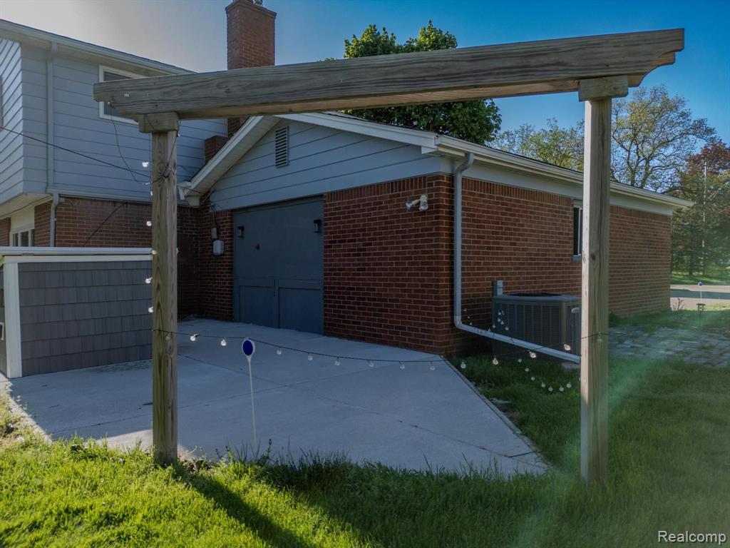 4753 Quarton Road Bloomfield Hills, MI 48301 - Photo 52 of 65