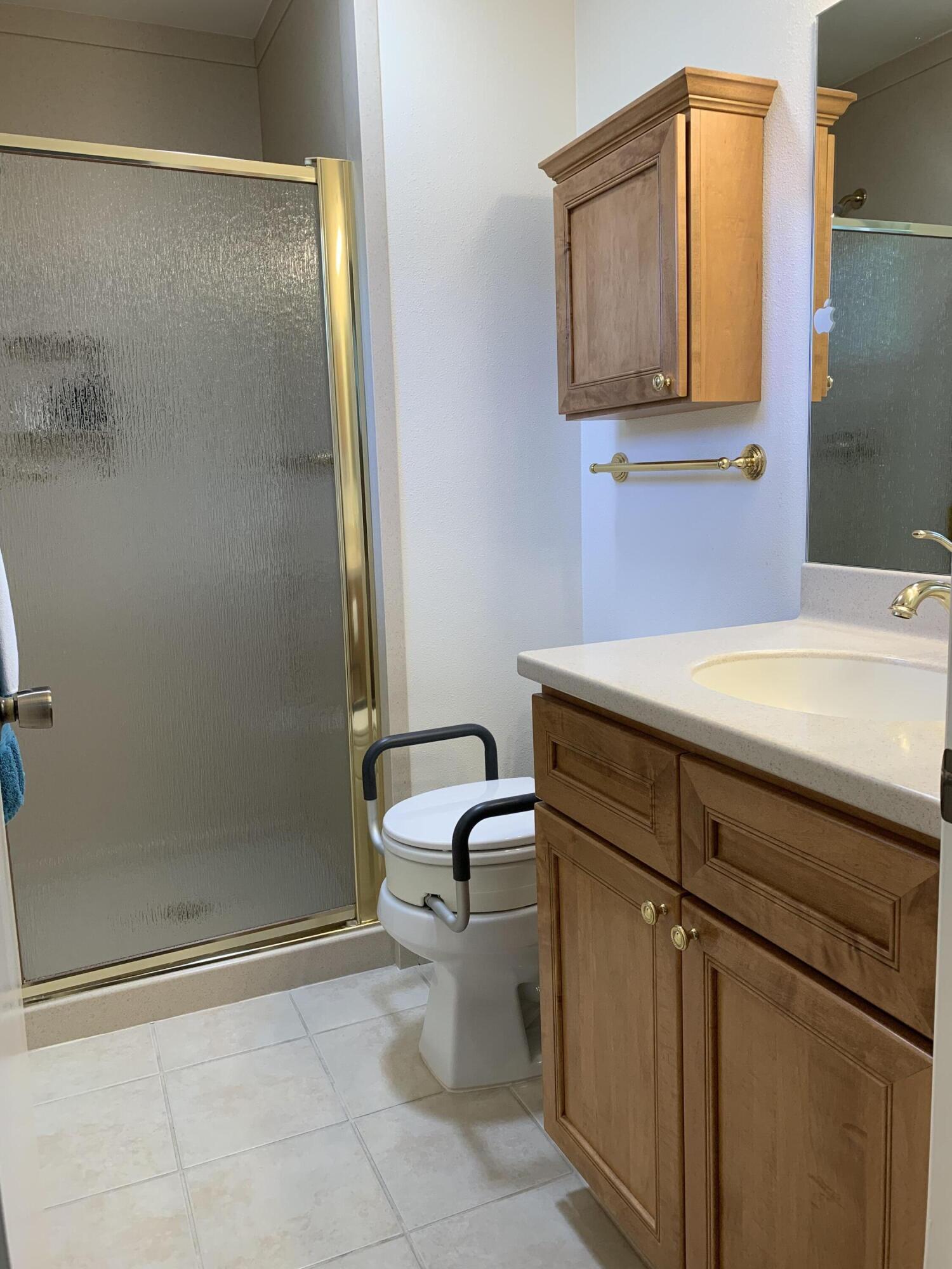 277 Forest Drive Goleta, CA 93117 - Photo 13 of 18 a bathroom with a sink and a vanity