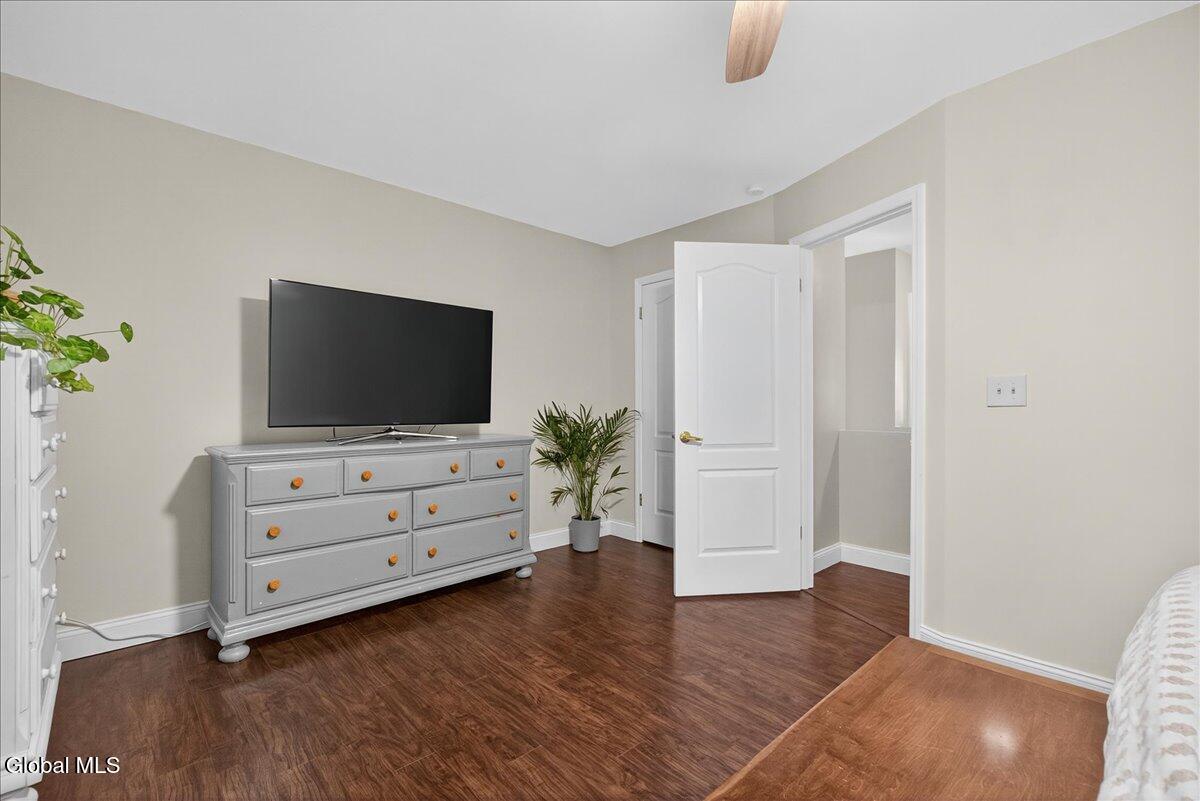 18 Cooks Court Halfmoon, NY 12188 - Photo 15 of 34 24-18 Cooks Ct-24