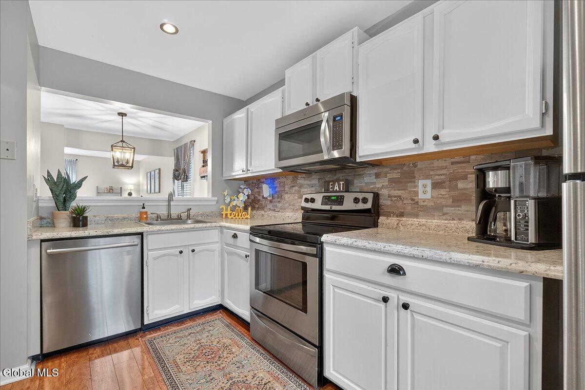 18 Cooks Court Halfmoon, NY 12188 - Photo 2 of 34 04-18 Cooks Ct-4
