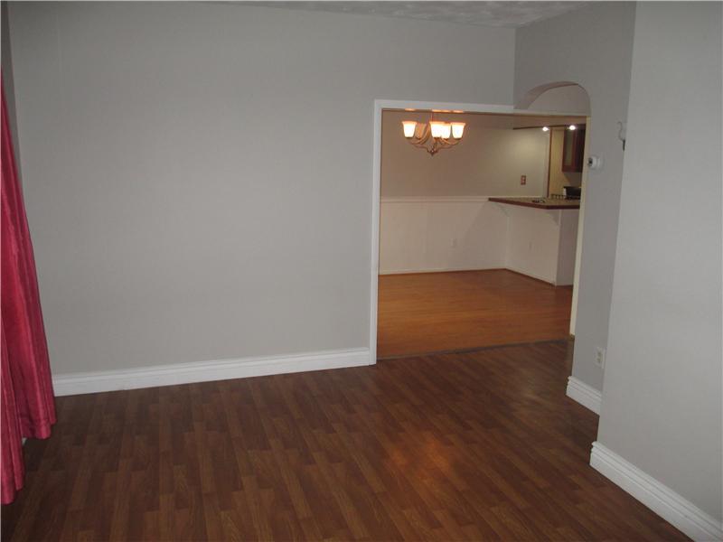 240 3rd Butler, PA 16001 - Photo 7 of 11 Living Room.