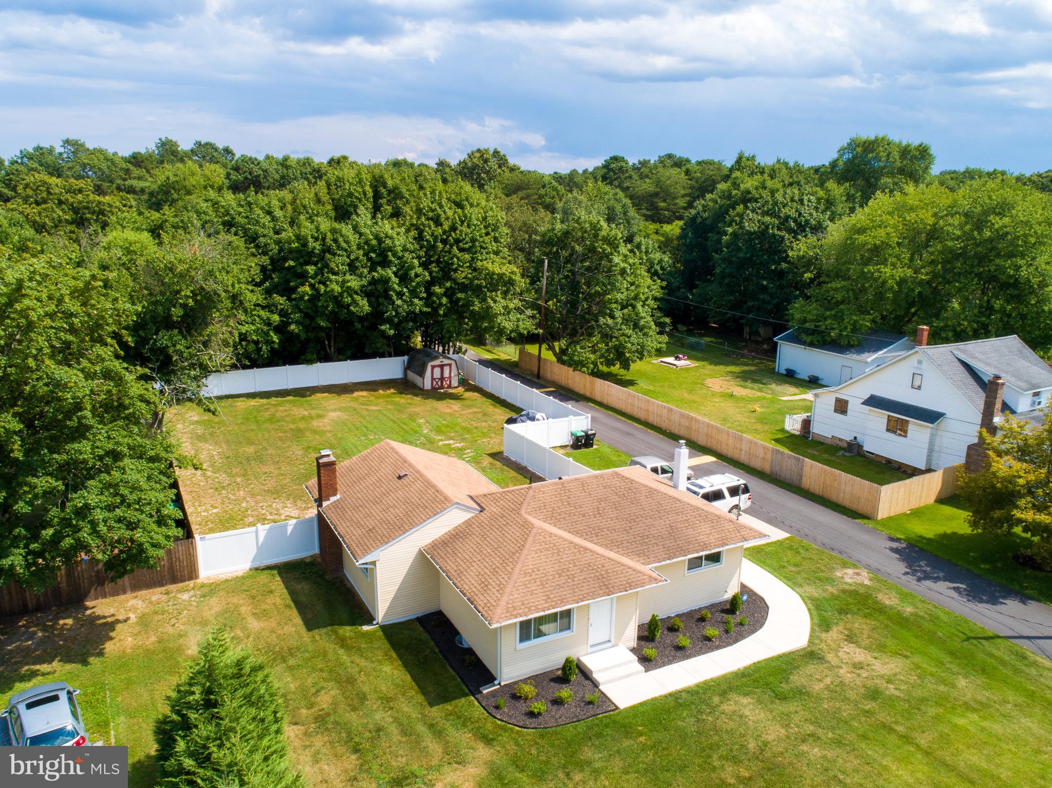 256 Cross Keys Road Berlin, NJ 08009 - Photo 4 of 24