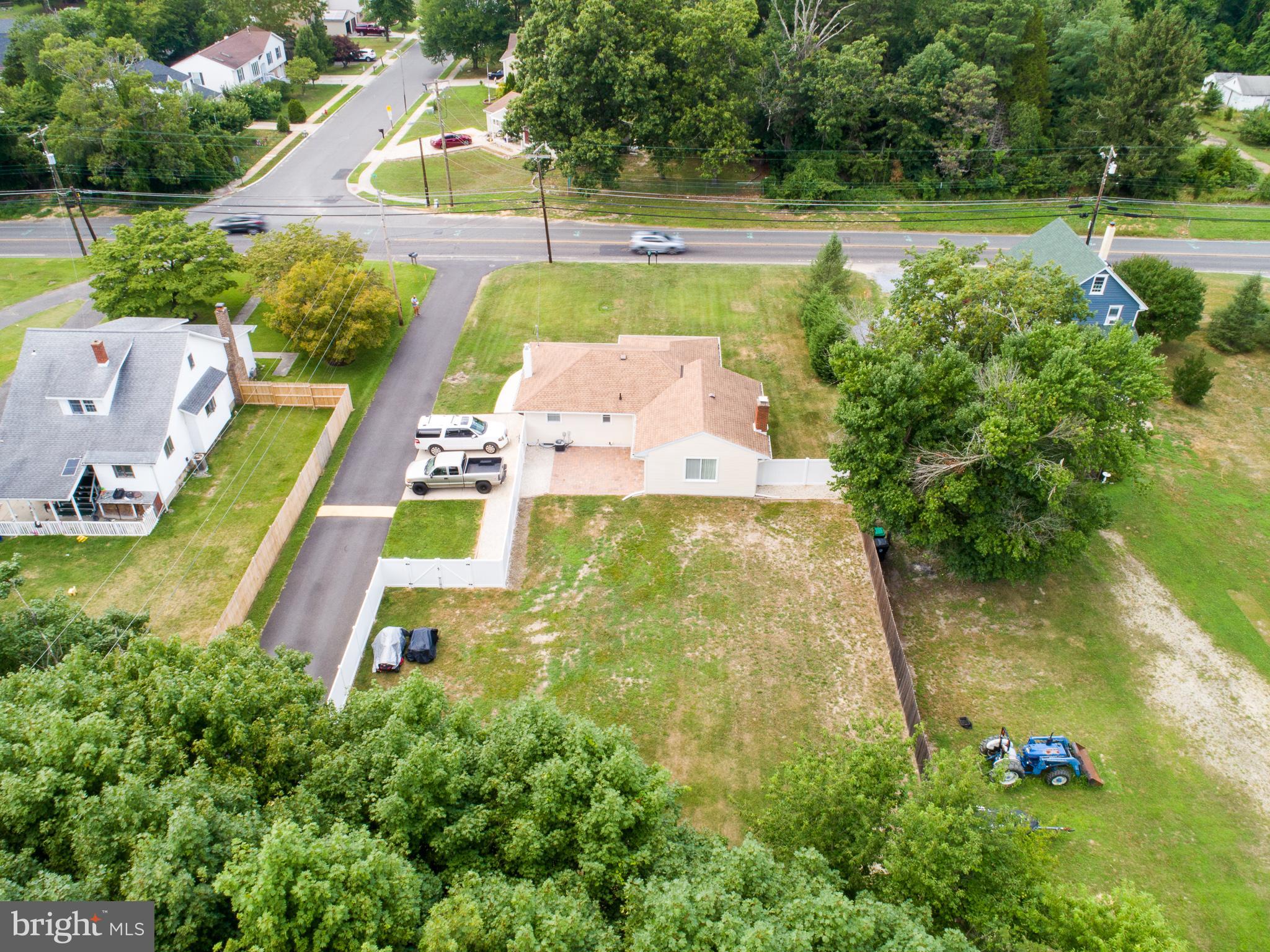256 Cross Keys Road Berlin, NJ 08009 - Photo 9 of 24