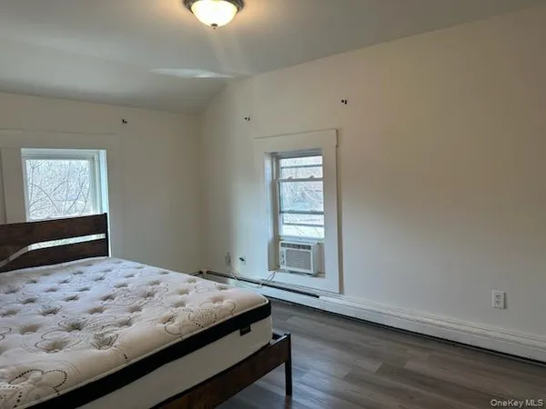 $1,650 | 17 West Street, Unit 2, Warwick, NY 10990