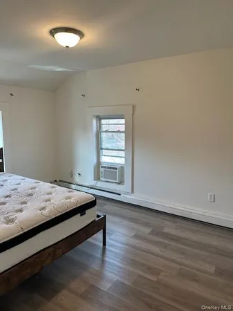 $1,650 | 17 West Street, Unit 2, Warwick, NY 10990