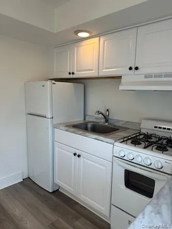 $1,650 | 17 West Street, Unit 2, Warwick, NY 10990