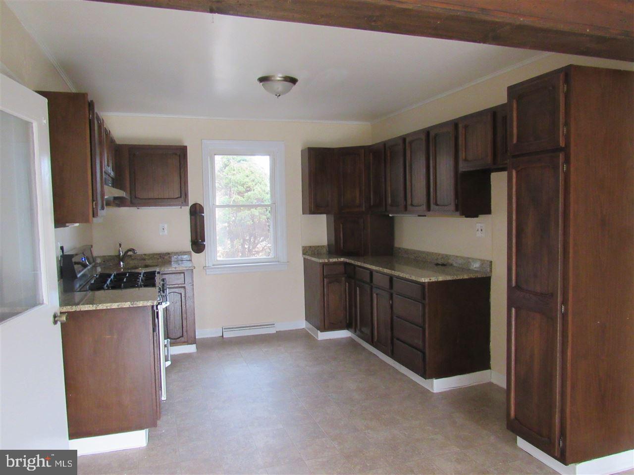 590 Fairfax Road York, PA 17404 - Photo 7 of 11 Gallery Image 7