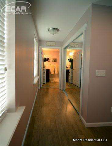 9549 North Vassar Road Mount Morris, MI 48458 - Photo 13 of 20 20444194-12.JPG