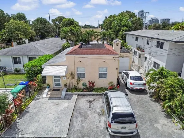 $750,000 | 3554 Southwest 26th Street, Miami, FL 33133