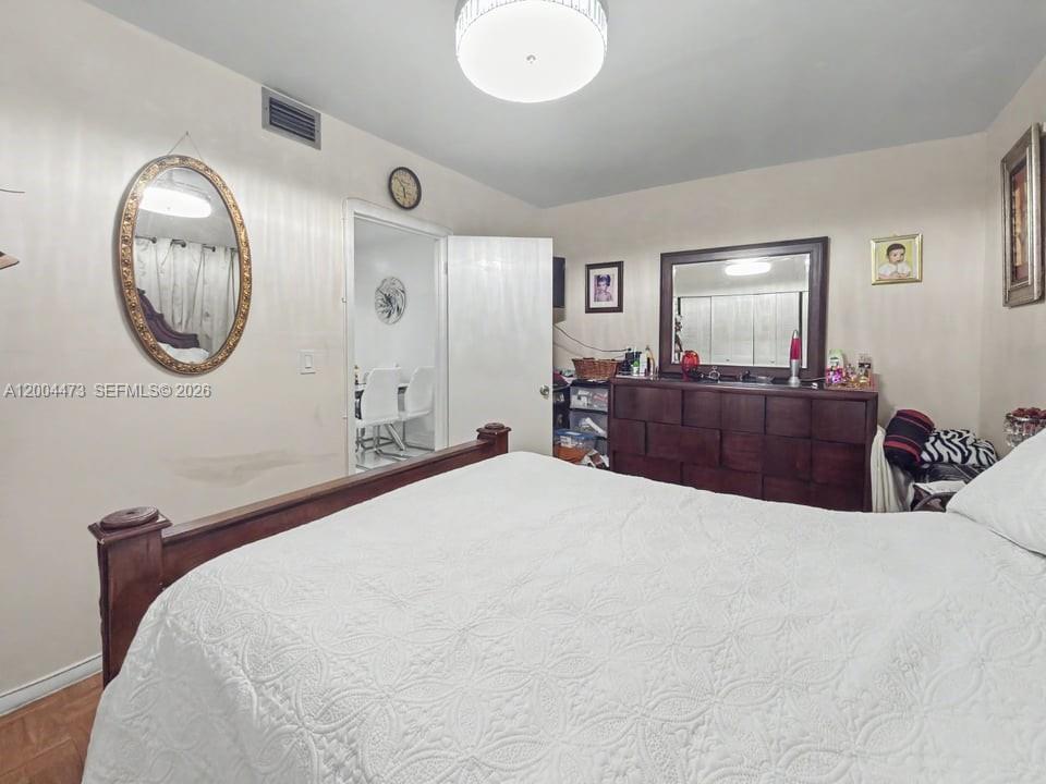 3554 Southwest 26th Street Miami, FL 33133 - Photo 15 of 25