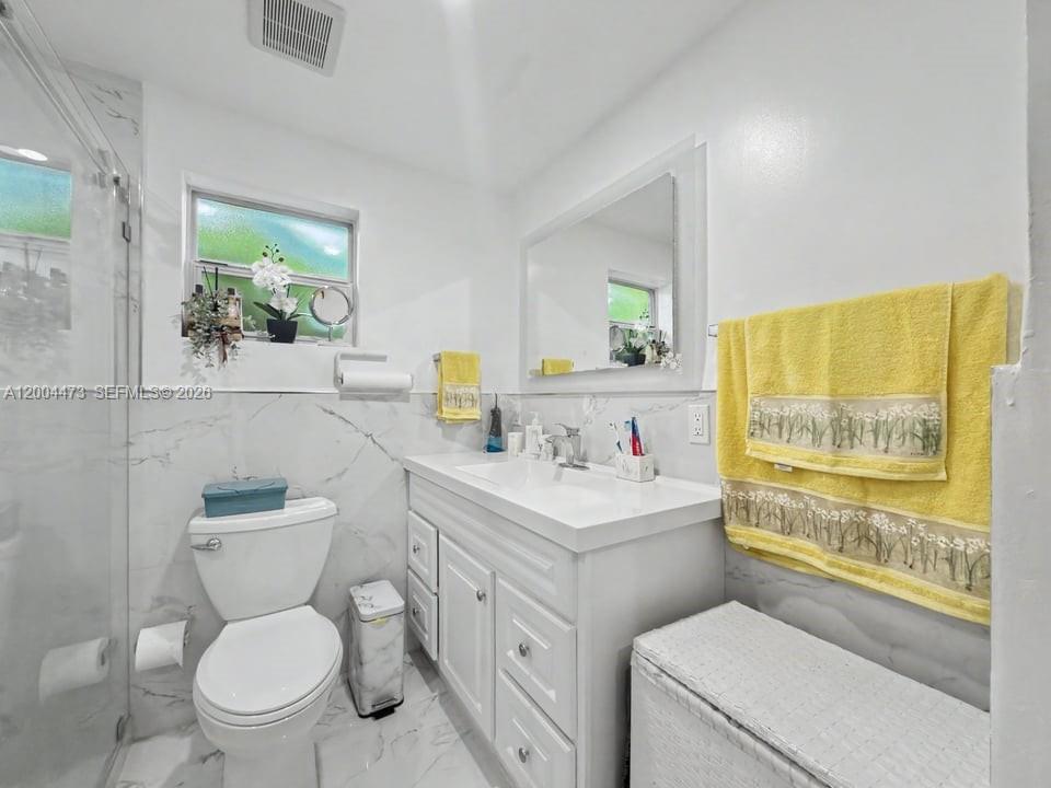 3554 Southwest 26th Street Miami, FL 33133 - Photo 18 of 25