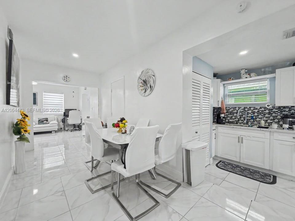 3554 Southwest 26th Street Miami, FL 33133 - Photo 10 of 25