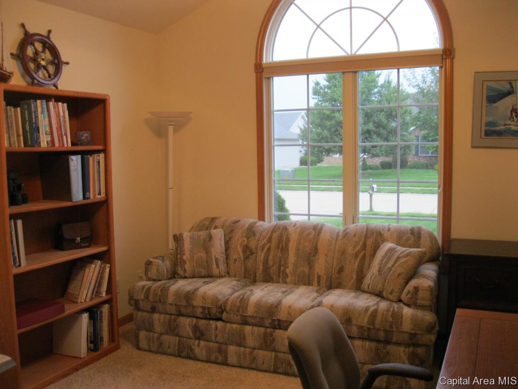 5012 Manhattan Drive Springfield, IL 62711 - Photo 17 of 30 Gallery Image 17