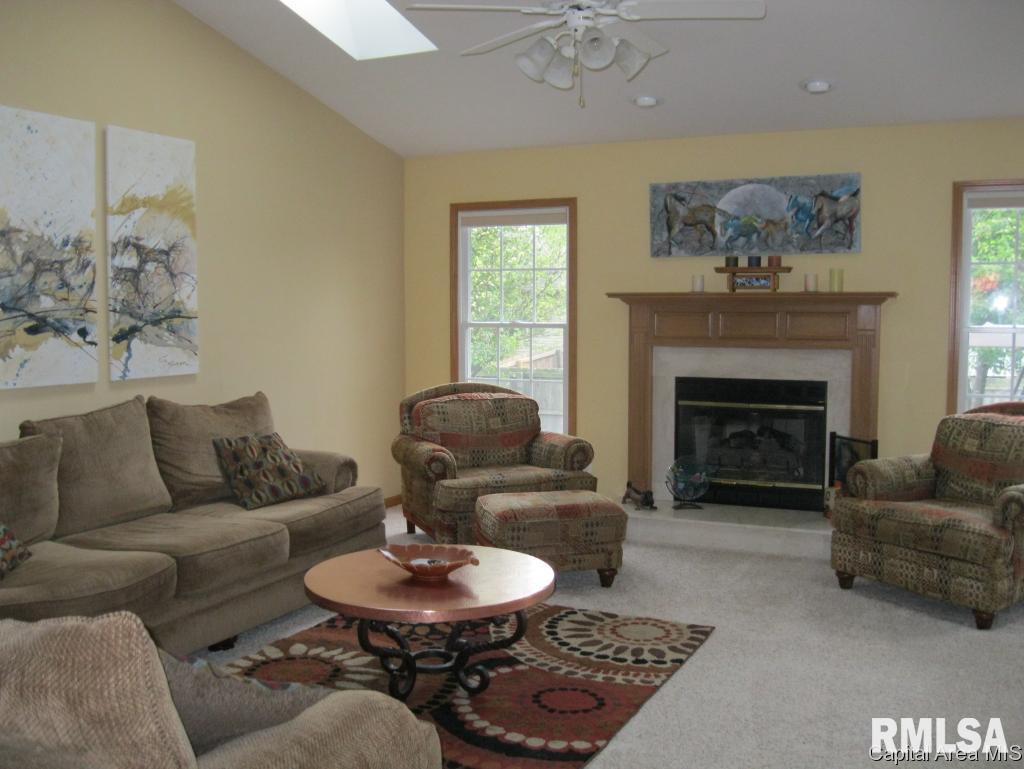 5012 Manhattan Drive Springfield, IL 62711 - Photo 2 of 30 Gallery Image 2