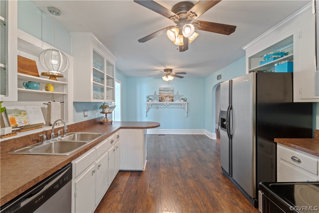 3600 Gregory Pond Road Chesterfield, VA 23236 - Photo 9 of 36 a kitchen with stainless steel appliances granite countertop a sink refrigerator and microwave