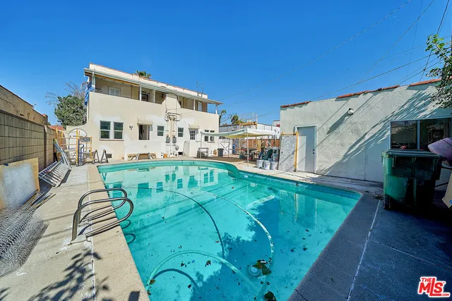 $5,400 | 1226 Meadowbrook Avenue, Los Angeles, CA 90019