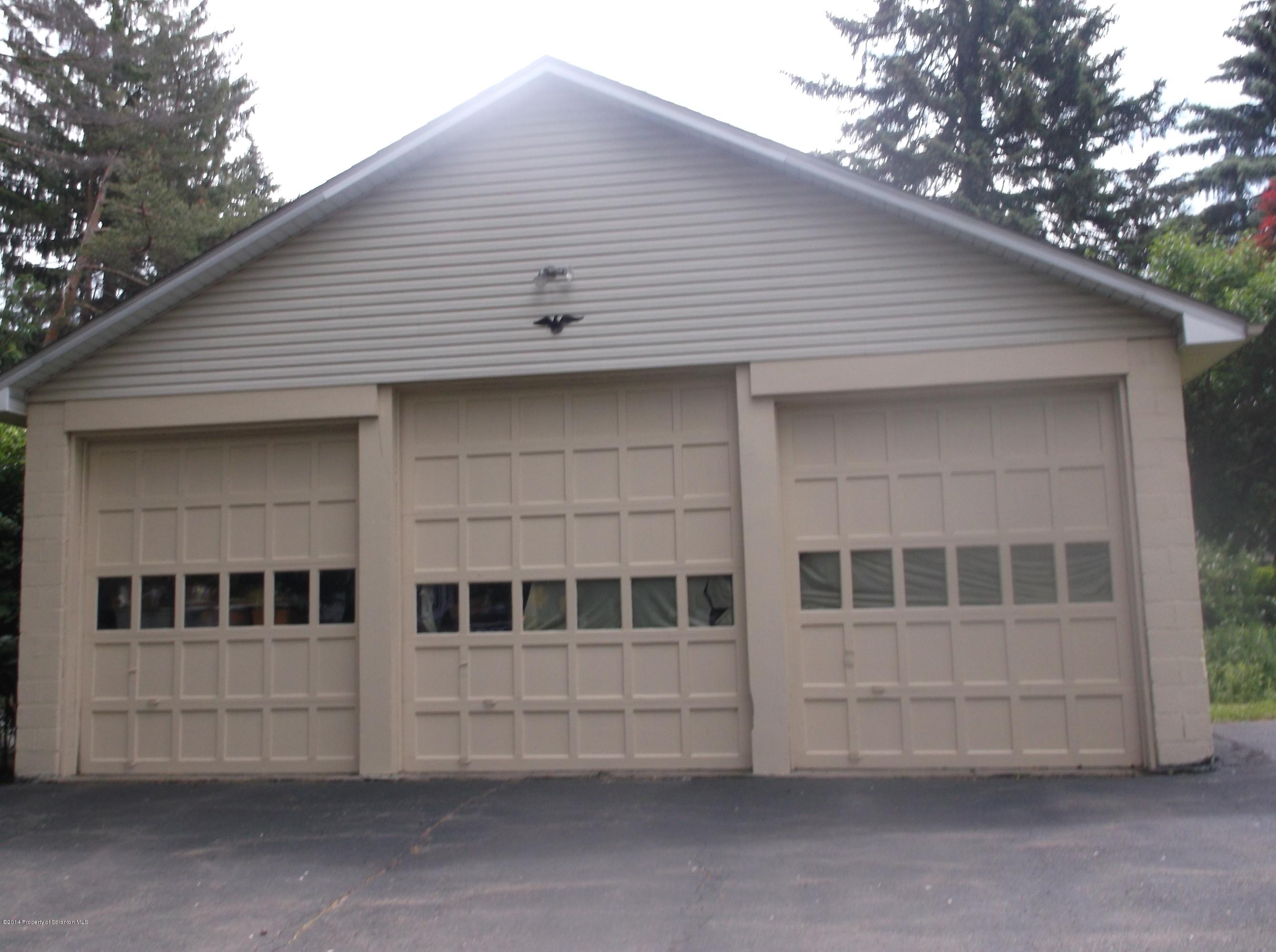 406 North State Street Clarks Summit, PA 18411 - Photo 2 of 6 a view of a large white house