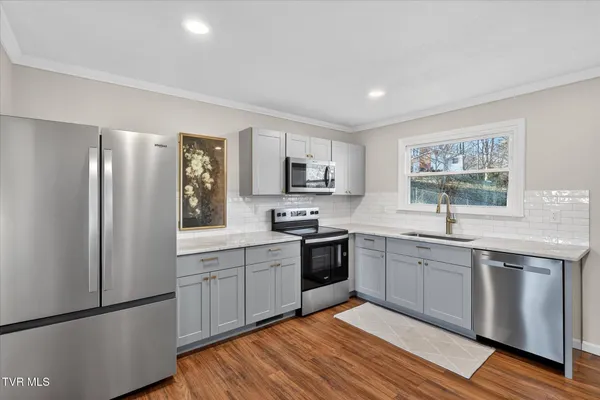 $329,000 | 106 Salem Drive, Gray, TN 37615